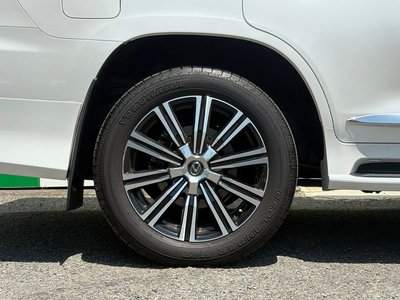 LEXUS LX - 8