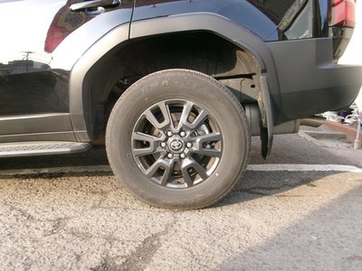 TOYOTA LAND CRUISER 250 - 7