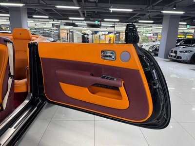 ROLLS-ROYCE DAWN - 10