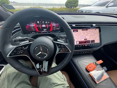2025 Mercedes-BENZ E-CLASS — фото 9