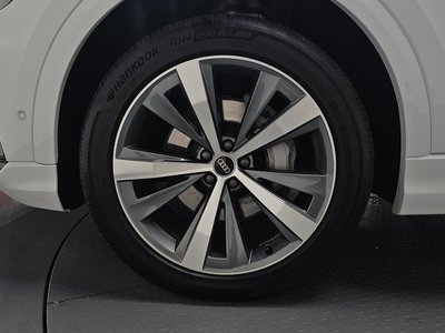 2021 AUDI Q8 照片 6