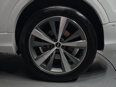 2021 AUDI Q8 照片 8