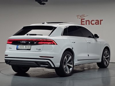 2021 AUDI Q8 照片 3