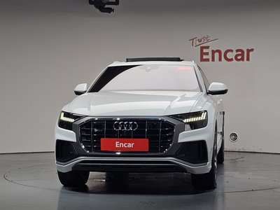 2021 AUDI Q8 照片 2