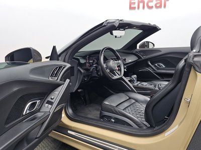 2017 AUDI R8 缩略图 13