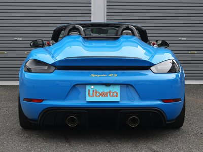 PORSCHE 718 SPYDER - 9