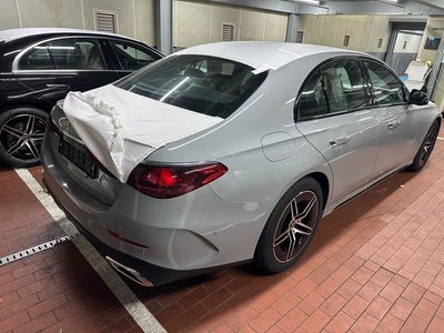 MERCEDES-BENZ E-CLASS - 3