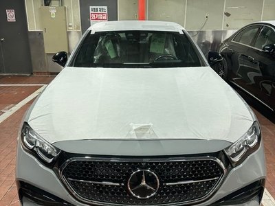 MERCEDES-BENZ E-CLASS - 1