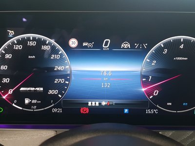 MERCEDES-BENZ AMG GT - 8