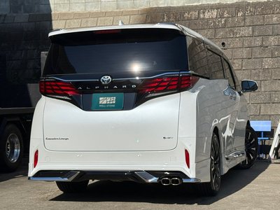 TOYOTA ALPHARD - 2