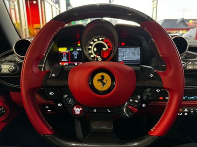 FERRARI F8 - 9