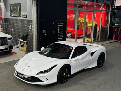 FERRARI F8 - 2