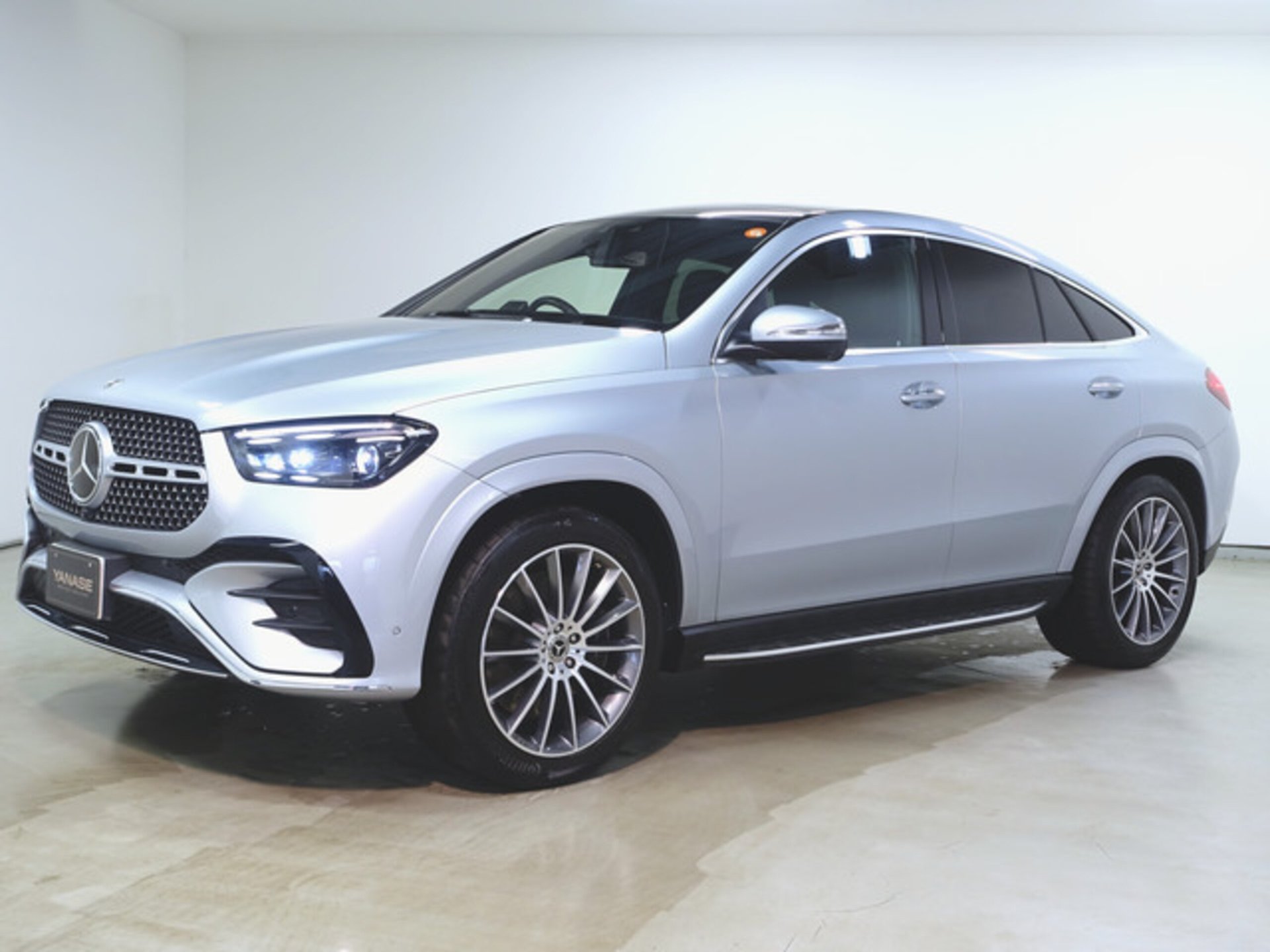MERCEDES-BENZ GLE COUPE - View 1