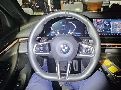 BMW 5 SERIES - 6