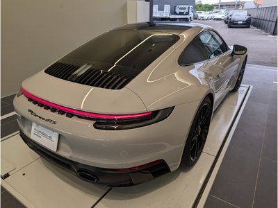 2024 Porsche 911 photo 3