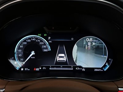 صورة 8 لـ 2021 Genesis GV70