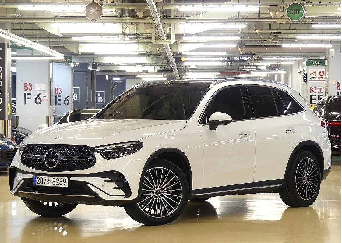 MERCEDES-BENZ GLC - View 1
