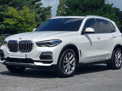 صورة 1 لـ 2021 BMW X5