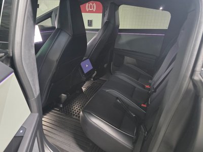 TESLA CYBERTRUCK - 9