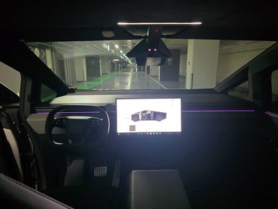 TESLA CYBERTRUCK - 10