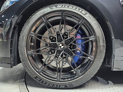 2025 BMW M3 photo 6