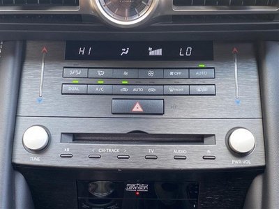 صورة مصغرة 24 لـ 2019 Lexus RC F