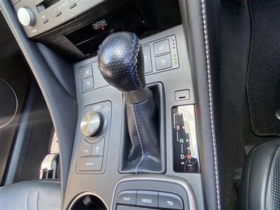 صورة مصغرة 28 لـ 2019 Lexus RC F