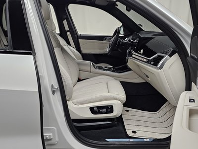 2025 BMW X5 缩略图 11