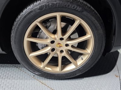 PORSCHE CAYENNE - 8