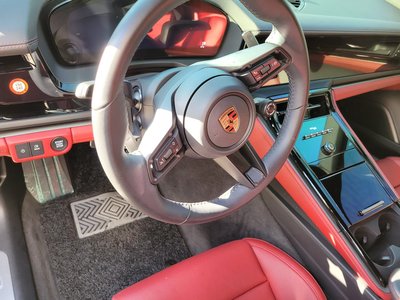 PORSCHE PANAMERA - 10