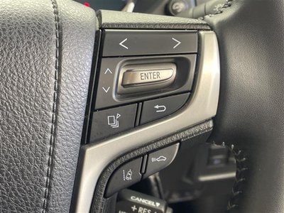 TOYOTA LAND CRUISER PRADO - 10