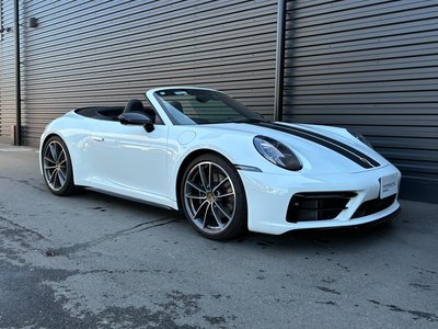 PORSCHE 911 CABRIOLET - 10