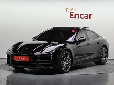 PORSCHE PANAMERA - 1