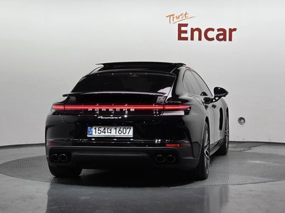 PORSCHE PANAMERA - 4