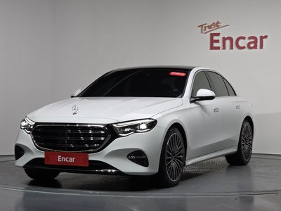 MERCEDES-BENZ E-CLASS - 1