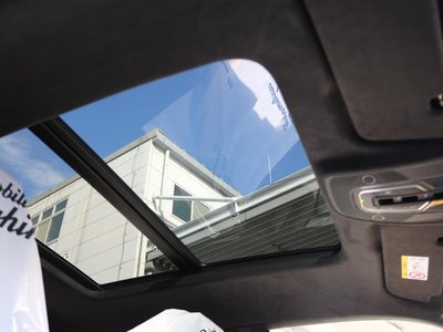 LAMBORGHINI URUS - 3