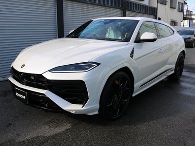 LAMBORGHINI URUS - 8