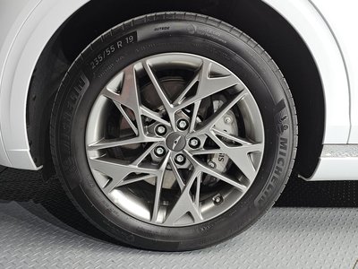 صورة 6 لـ 2022 Genesis GV70