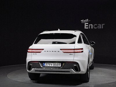 صورة 4 لـ 2022 Genesis GV70