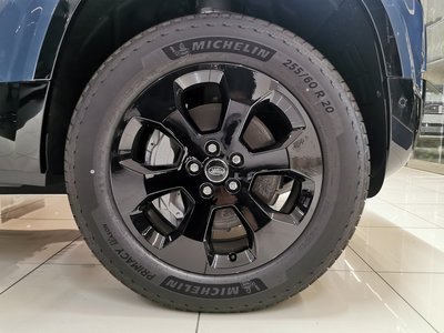 LAND ROVER DEFENDER - 9