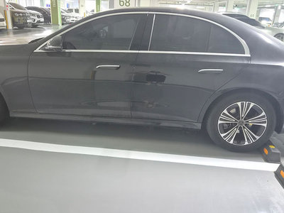 MERCEDES-BENZ E-CLASS - 2