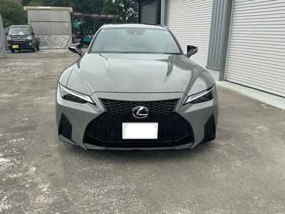 LEXUS IS - 1