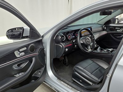 MERCEDES-BENZ E-CLASS - 10