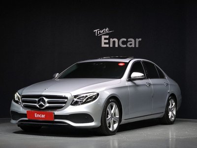 MERCEDES-BENZ E-CLASS - 1