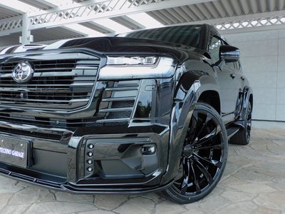 TOYOTA LAND CRUISER 300 - 9