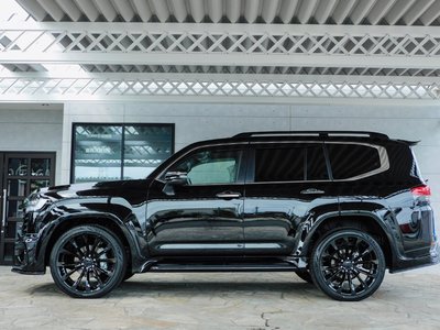 TOYOTA LAND CRUISER 300 - 3