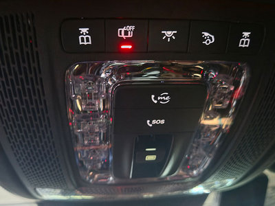 MERCEDES-BENZ GLS - 10