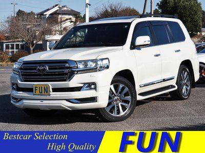 TOYOTA LAND CRUISER 200