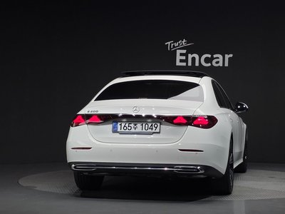 صورة 4 لـ 2025 Mercedes-BENZ E-CLASS