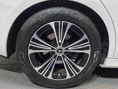 صورة 6 لـ 2025 Mercedes-BENZ E-CLASS